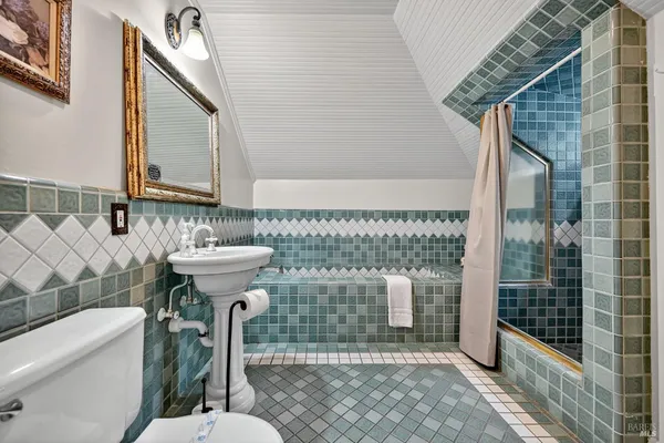 $10,800,000 | 620 El Salto Drive, Capitola, CA 95010