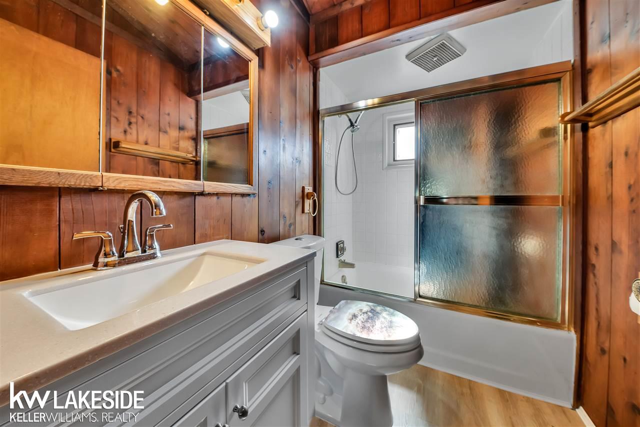 49495 Fuller Road New Baltimore, MI 48051 - Photo 19 of 33 50025687-22.JPG