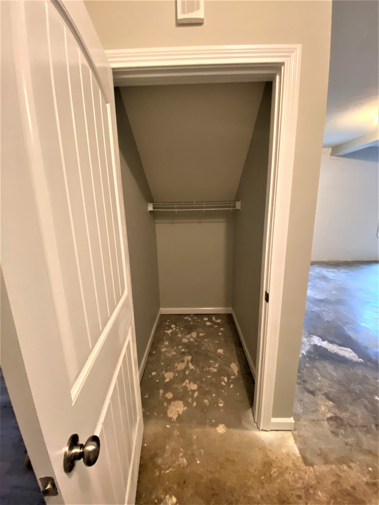 4200 Station Road Cunningham, TN 37052 - Photo 31 of 37 a view of entry way