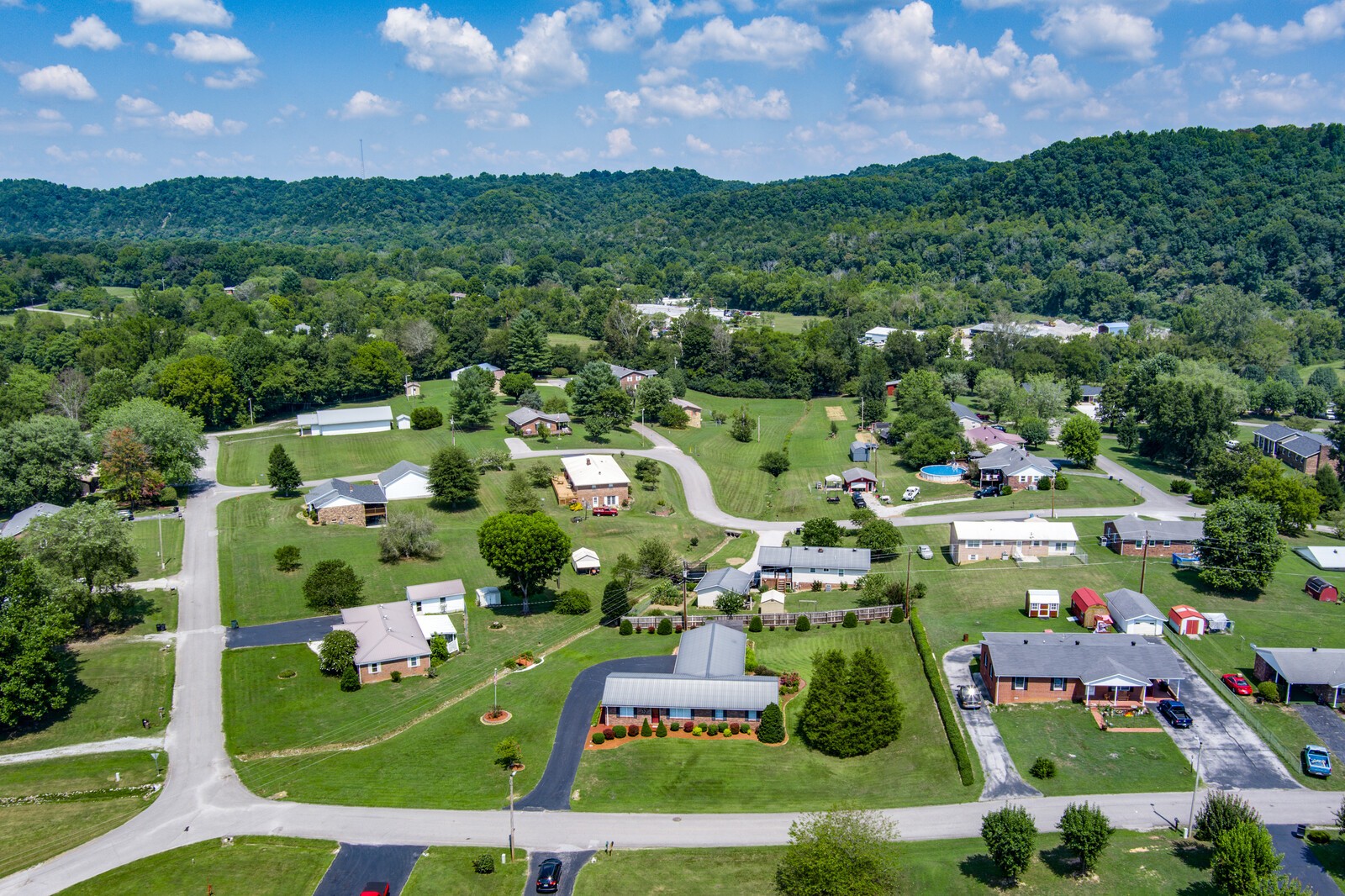 803 Riverside Circle Celina, TN 38551 - Photo 35 of 37 Gallery Image 35