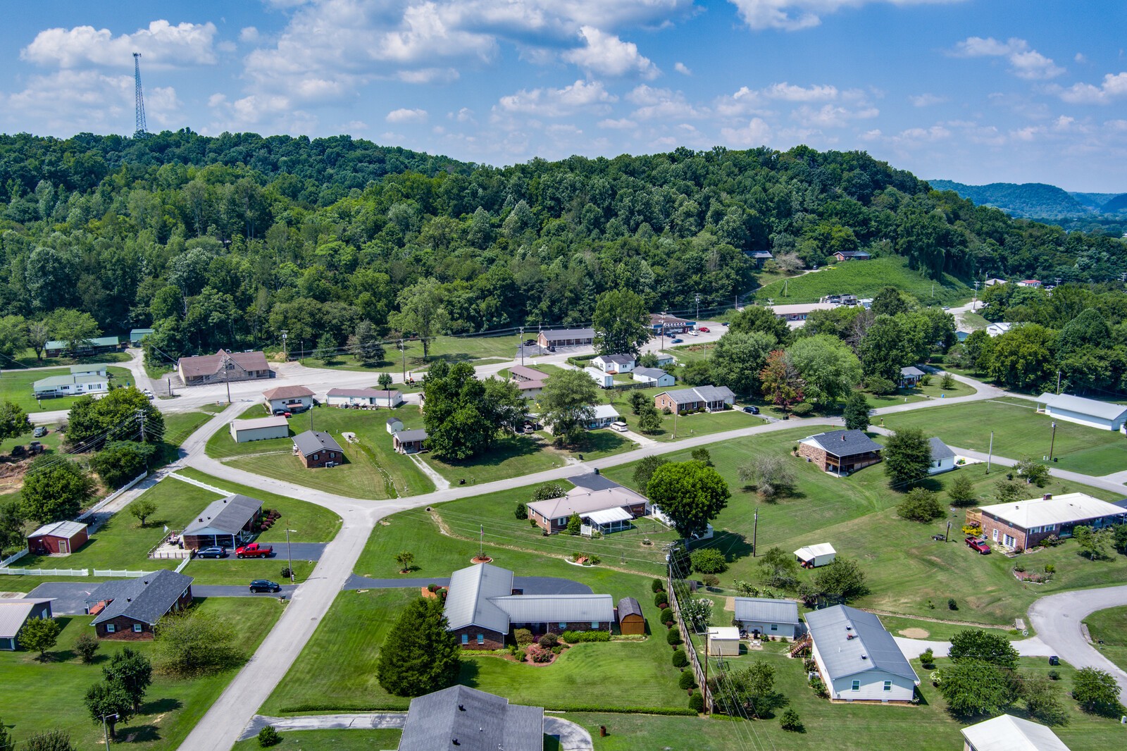 803 Riverside Circle Celina, TN 38551 - Photo 36 of 37 Gallery Image 36
