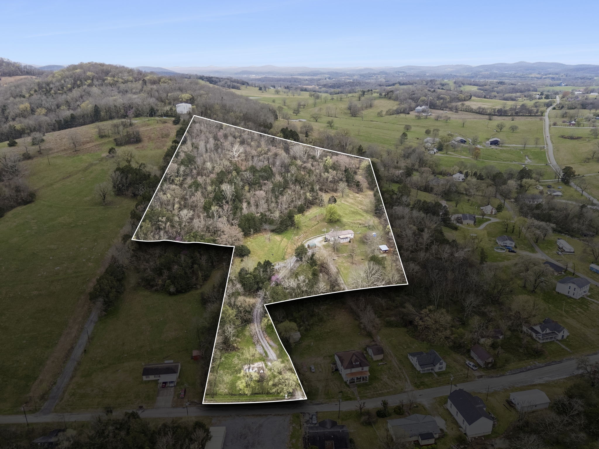 47 Riddleton Circle Riddleton, TN 37151 - Photo 43 of 46 an aerial view of residential house with outdoor space