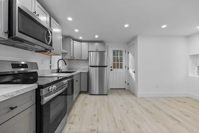 $1,275,000 | 37 Fountain Road, Unit 2, Arlington, MA 02476