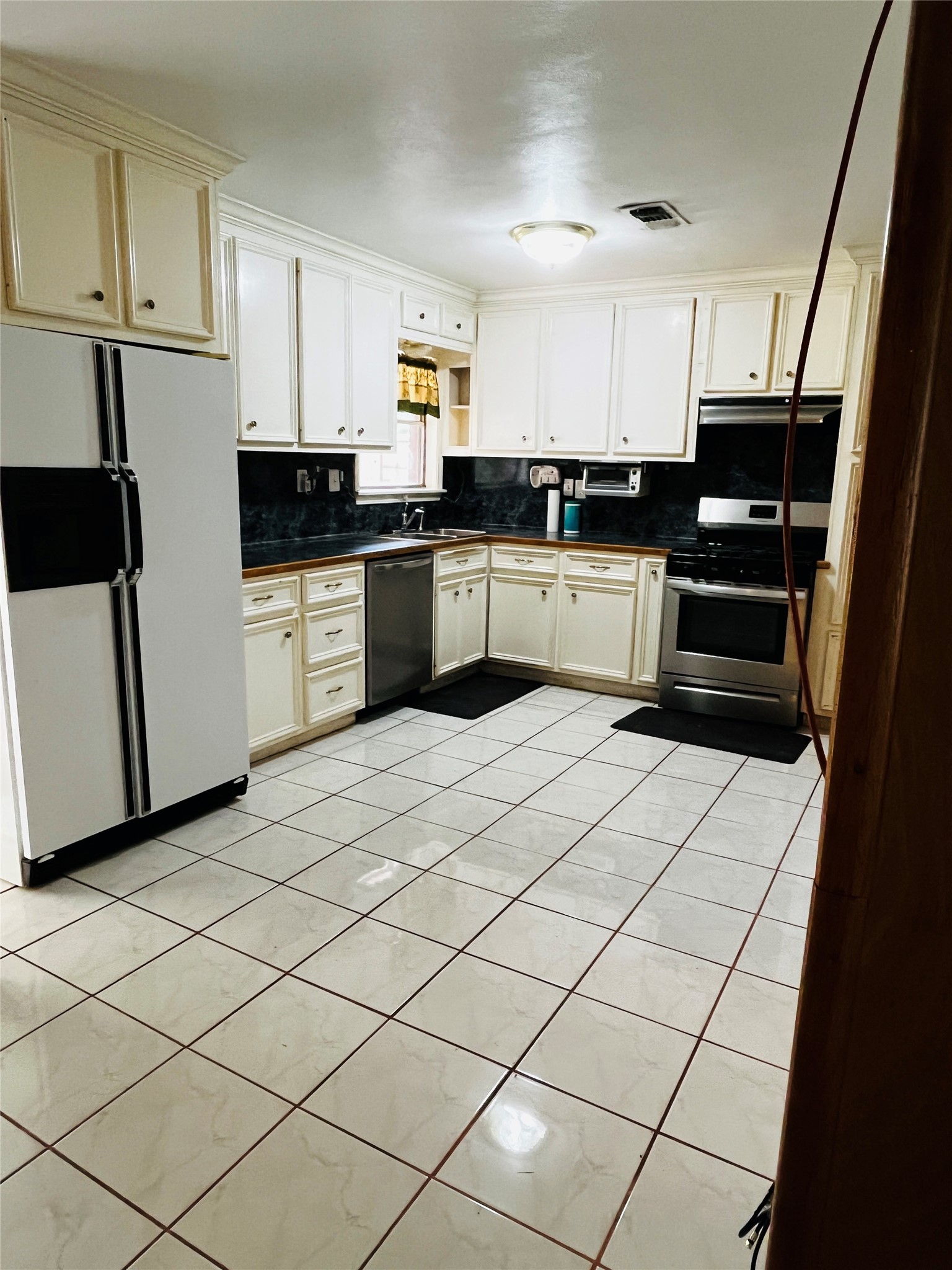 13421 Utica Street Houston, TX 77015 - Photo 14 of 43