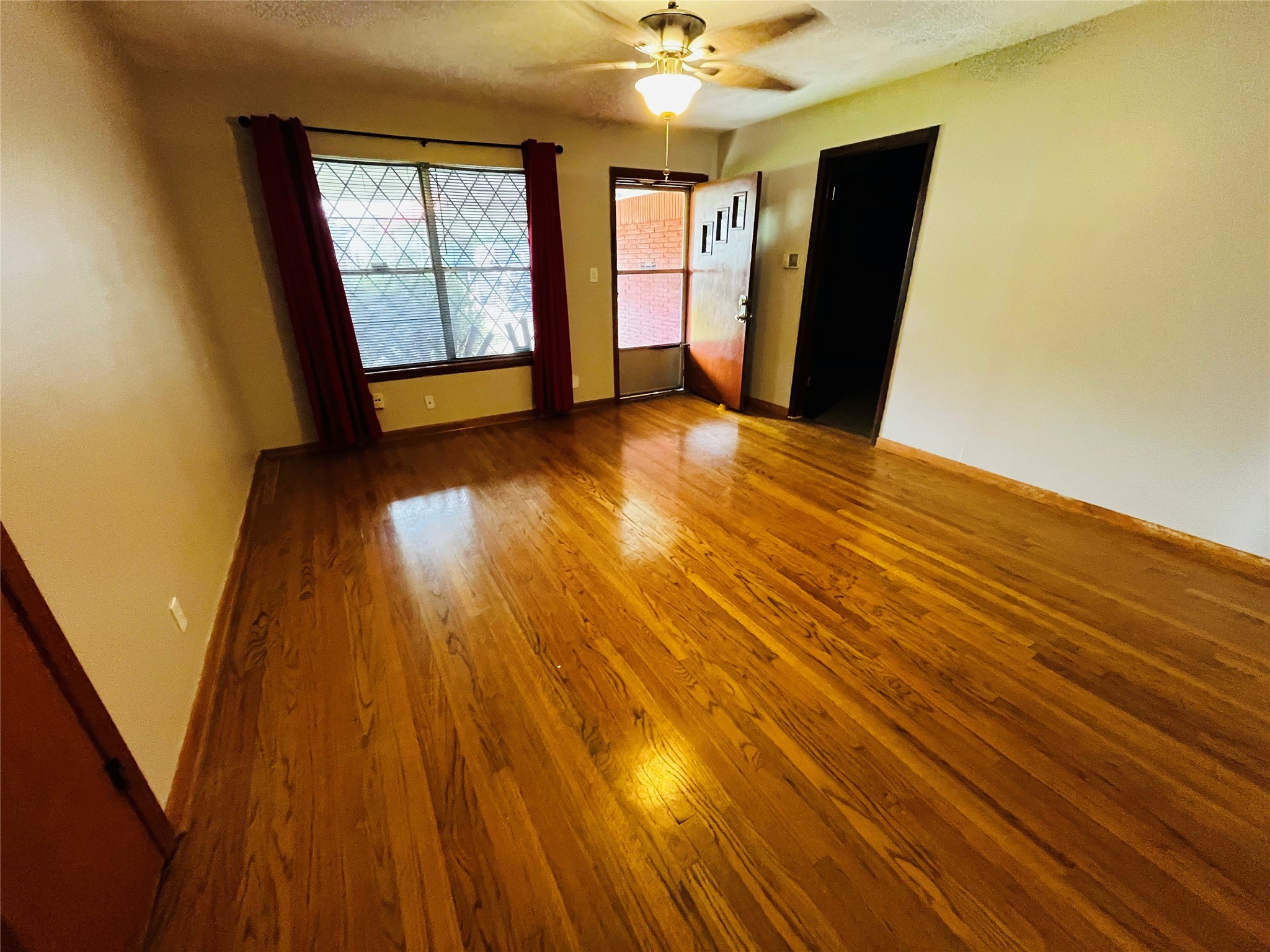 13421 Utica Street Houston, TX 77015 - Photo 10 of 43