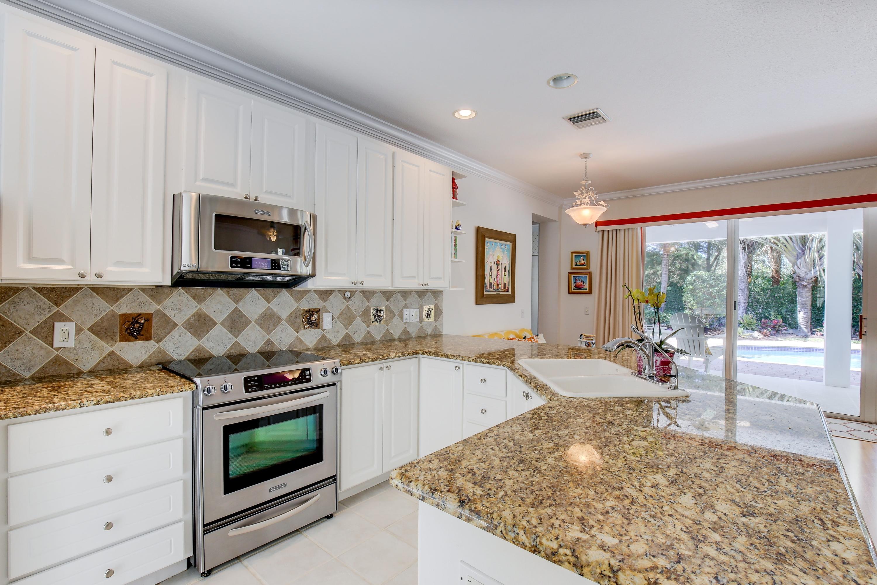 148 Sweet Bay Circle Jupiter, FL 33458 - Photo 25 of 33 148 Sweet Bay Cir Jupiter FL-print-014-K