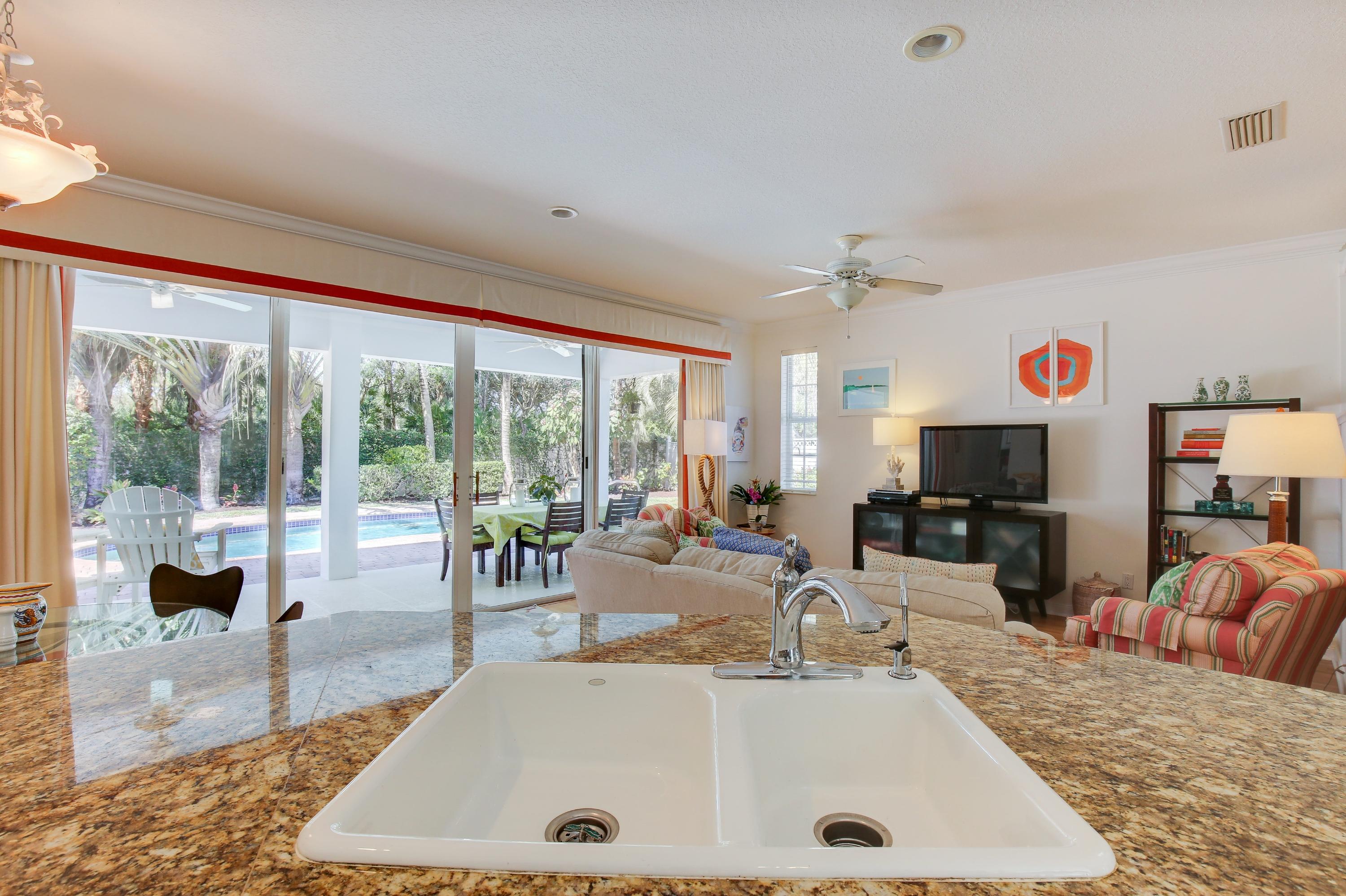 148 Sweet Bay Circle Jupiter, FL 33458 - Photo 27 of 33 148 Sweet Bay Cir Jupiter FL-print-016-K
