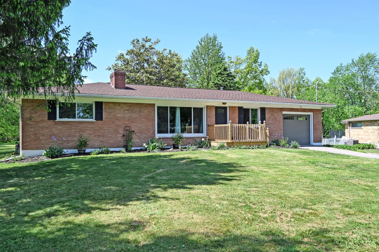 4699 Blue Jacket Road Cincinnati, OH 45244 - Photo 3 of 38