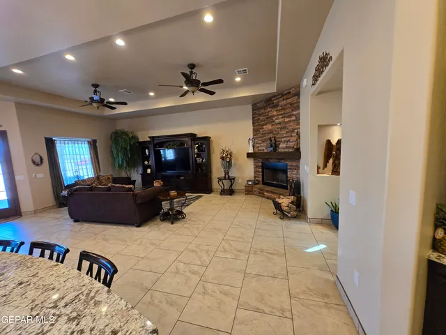 $868,900 | 3370 Opitz Road, Anthony, NM 88021