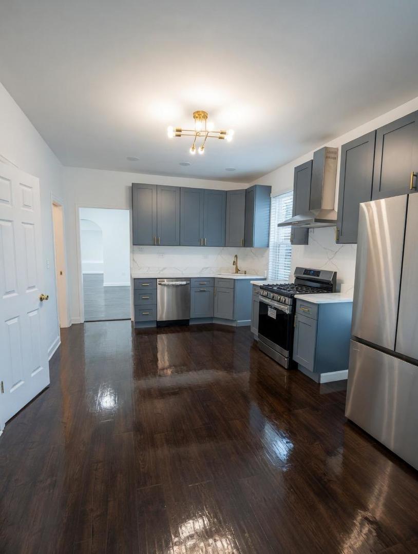 1439 West 16th Street Chicago, IL 60608 - Photo 3 of 7
