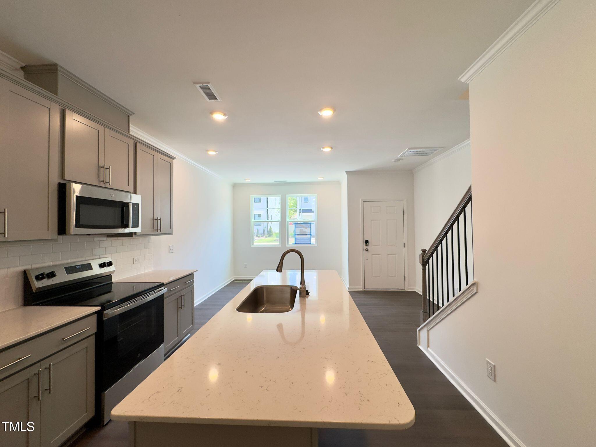 1529 Crescent Townes Way Raleigh, NC 27604 - Photo 9 of 40 IMG-20250726-WA0040