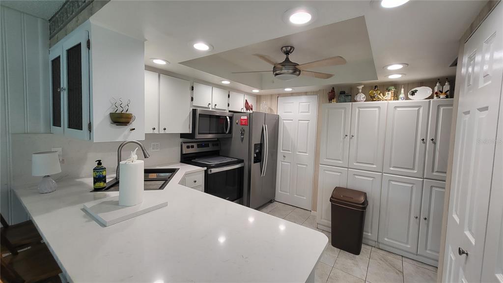 225 Country Club Drive, Unit C225 Largo, FL 33771 - Photo 4 of 26