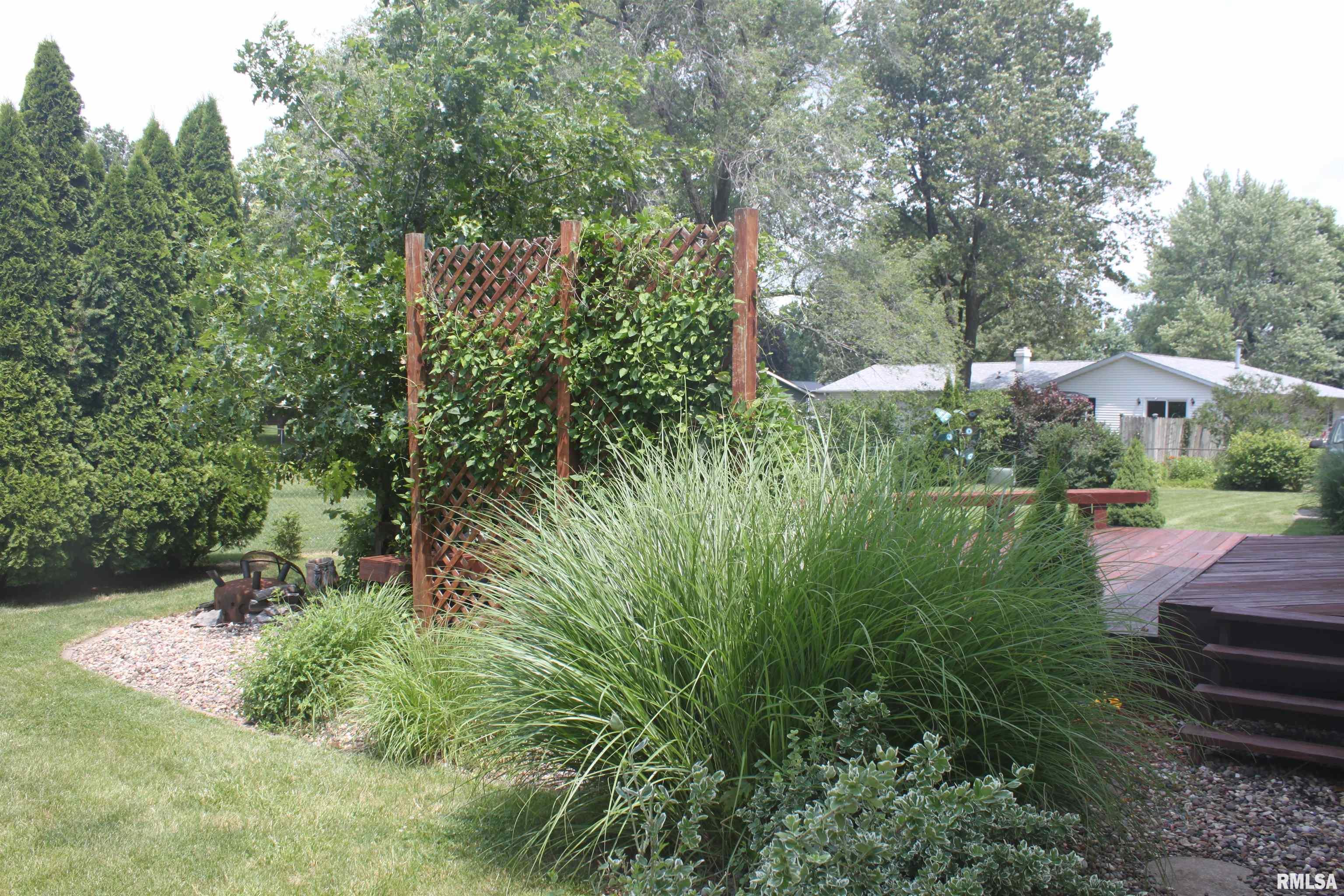 17226 Cedar Road East Moline, IL 61244 - Photo 27 of 32 Gallery Image 27