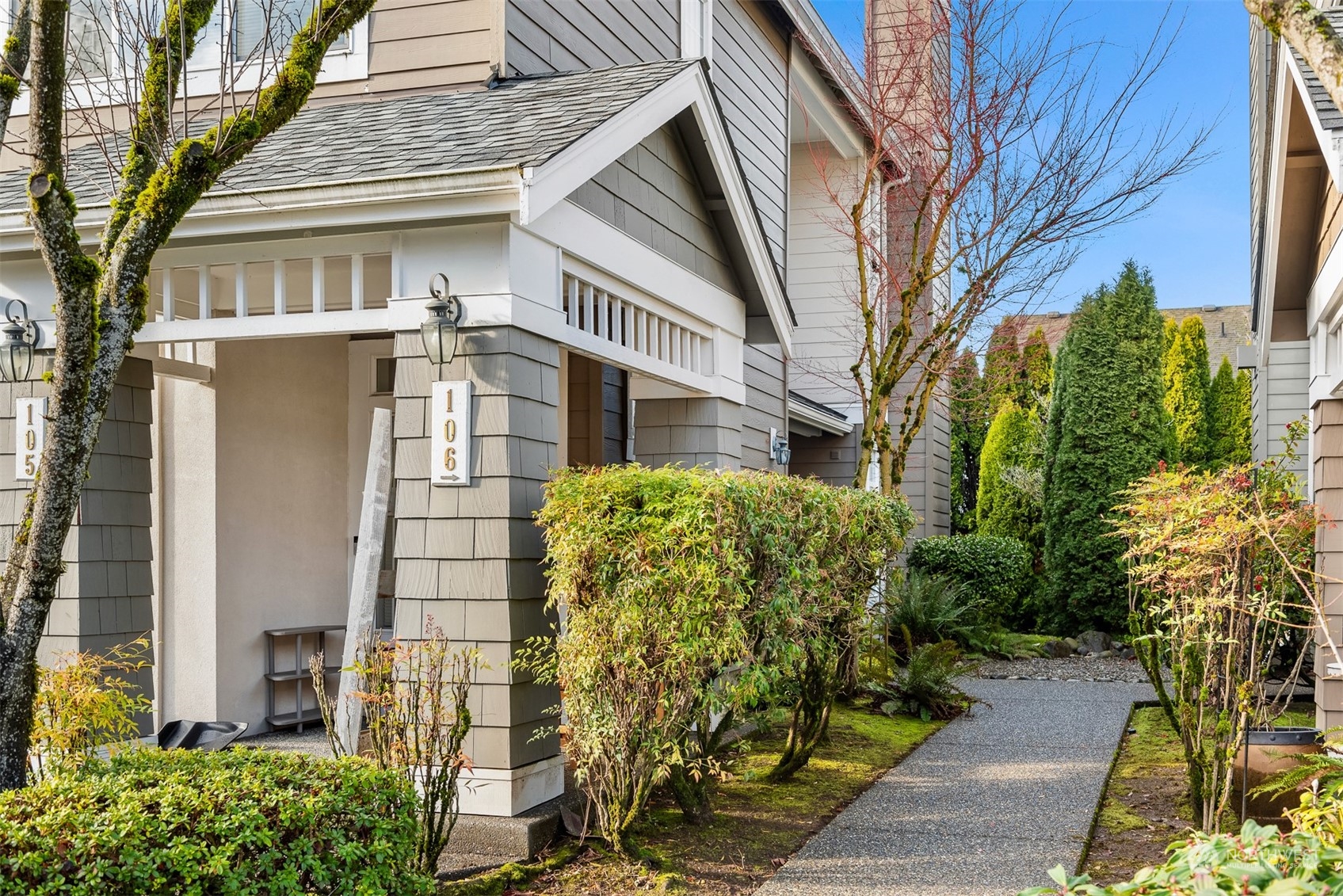 555 Anacortes Court Northeast, Unit 106 Renton, WA 98059 - Photo 3 of 25 Gallery Image 3