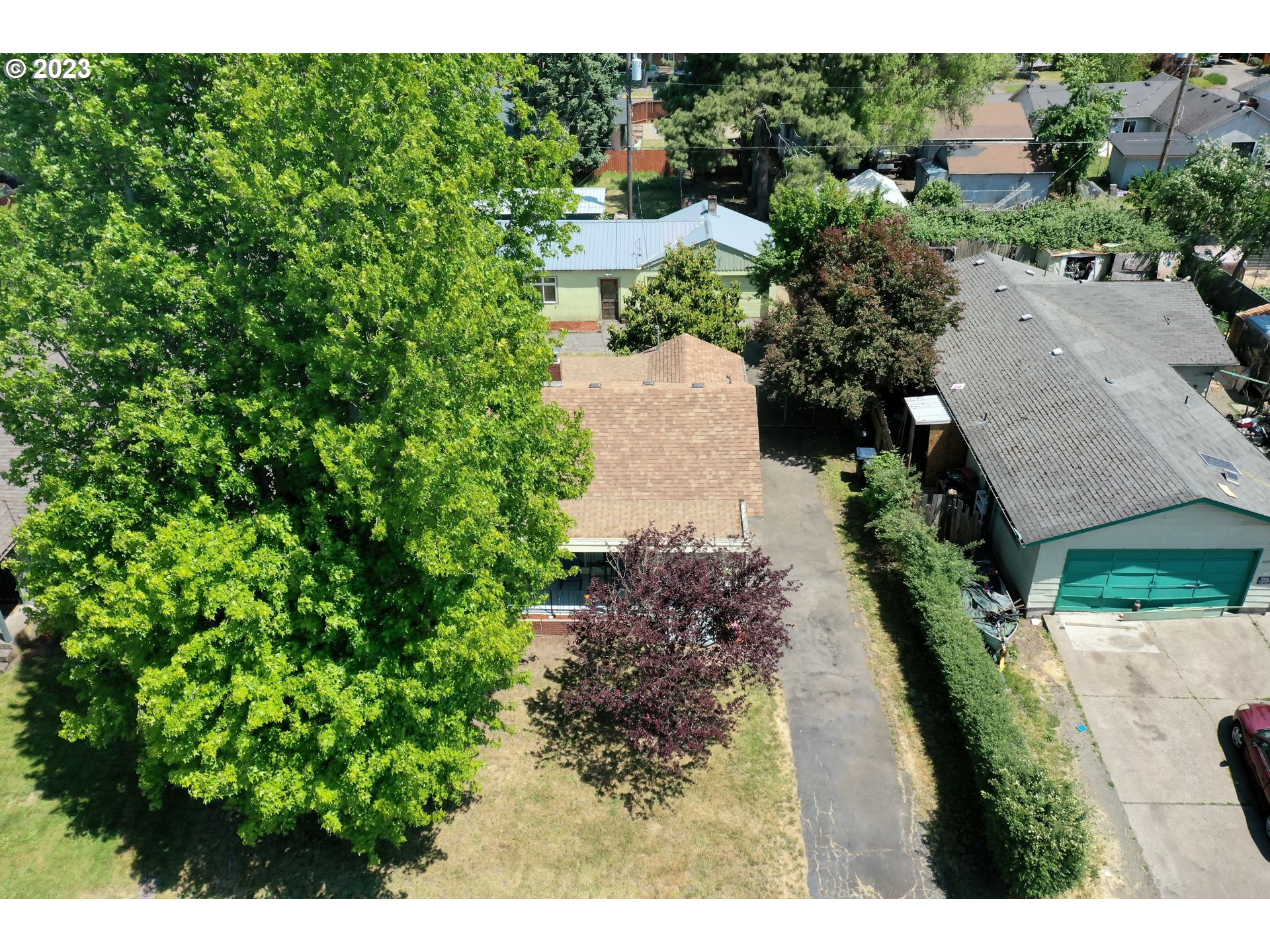 465 North 24th Street Springfield, OR 97477 - Photo 28 of 30 a view of a garden