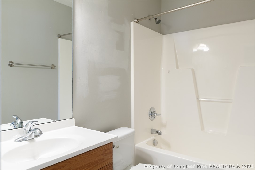 5508 Archer Road Hope Mills, NC 28348 - Photo 6 of 19 Gallery Image 6