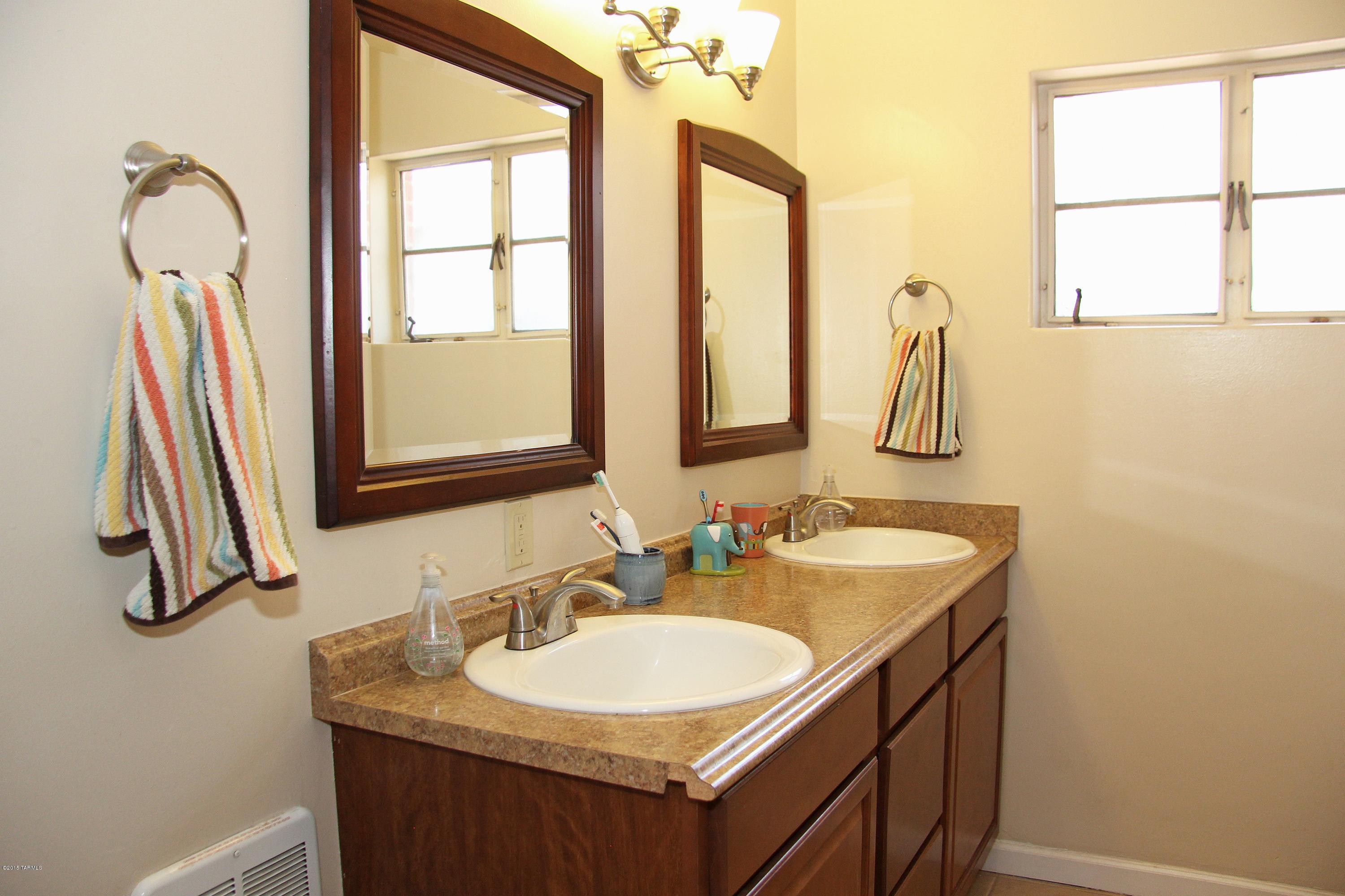 2904 East Kleindale Road Tucson, AZ 85716 - Photo 13 of 16 Gallery Image 13