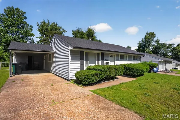 $104,900 | 5563 Winchelsea Drive, St. Louis, MO 63121