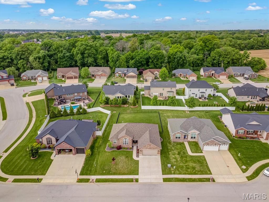 1305 Coleridge Court O'Fallon, IL 62269 - Photo 4 of 36