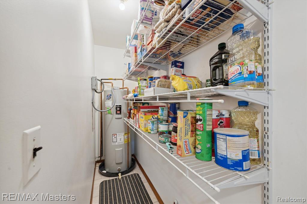 21610 Otter Road Belleville, MI 48111 - Photo 20 of 35