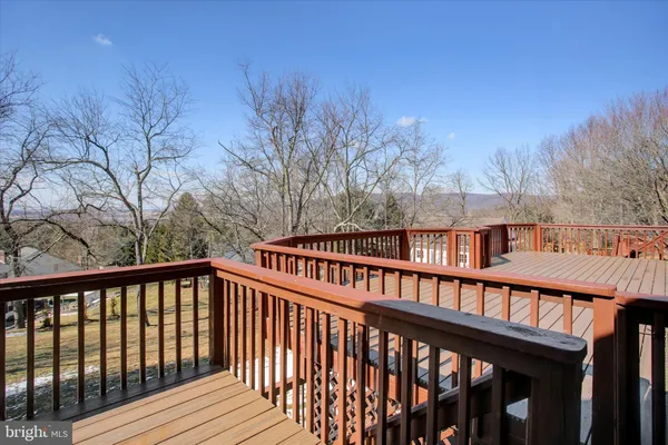 $599,900 | 11459 Valleywood Drive, Waynesboro, PA 17268