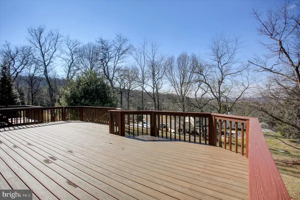 $599,900 | 11459 Valleywood Drive, Waynesboro, PA 17268