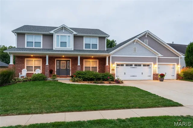 $450,000 | 625 Longfellow Drive, O'Fallon, IL 62269