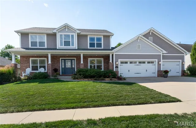 $450,000 | 625 Longfellow Drive, O'Fallon, IL 62269