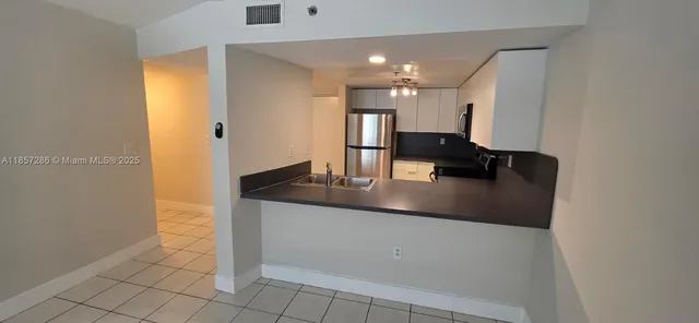 $2,100 | 55 East 4th Street, Unit 104, Hialeah, FL 33010