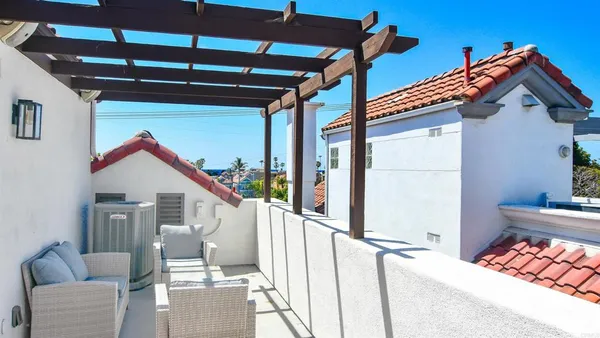 a view of outdoor space