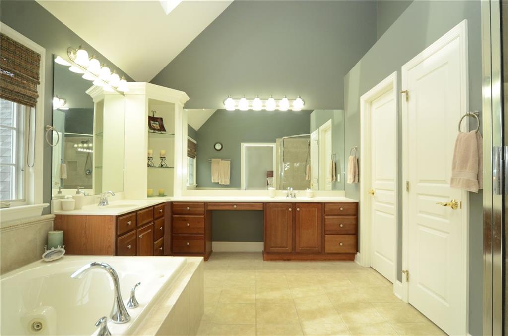 2132 John's Ridge Road Coraopolis, PA 15108 - Photo 13 of 25 Master bath with double sinks, soaking tub and separate shower.