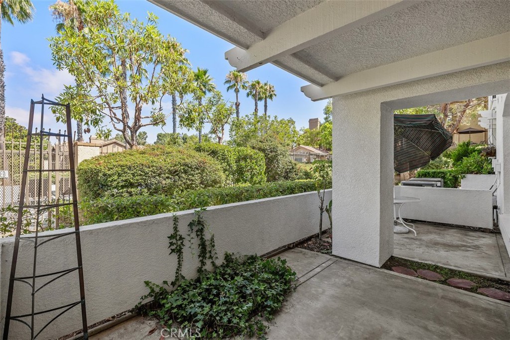 57 Rabano Rancho Santa Margarita, CA 92688 - Photo 15 of 29 a view of a building from a balcony