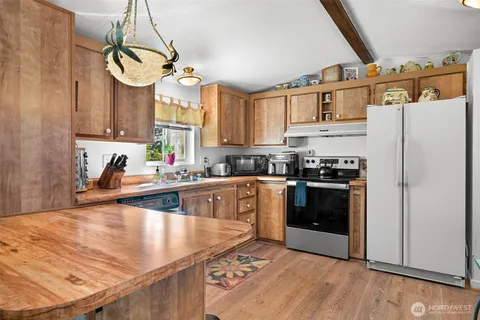 $155,000 | 380 East Pole Road, Unit 13, Lynden, WA 98264