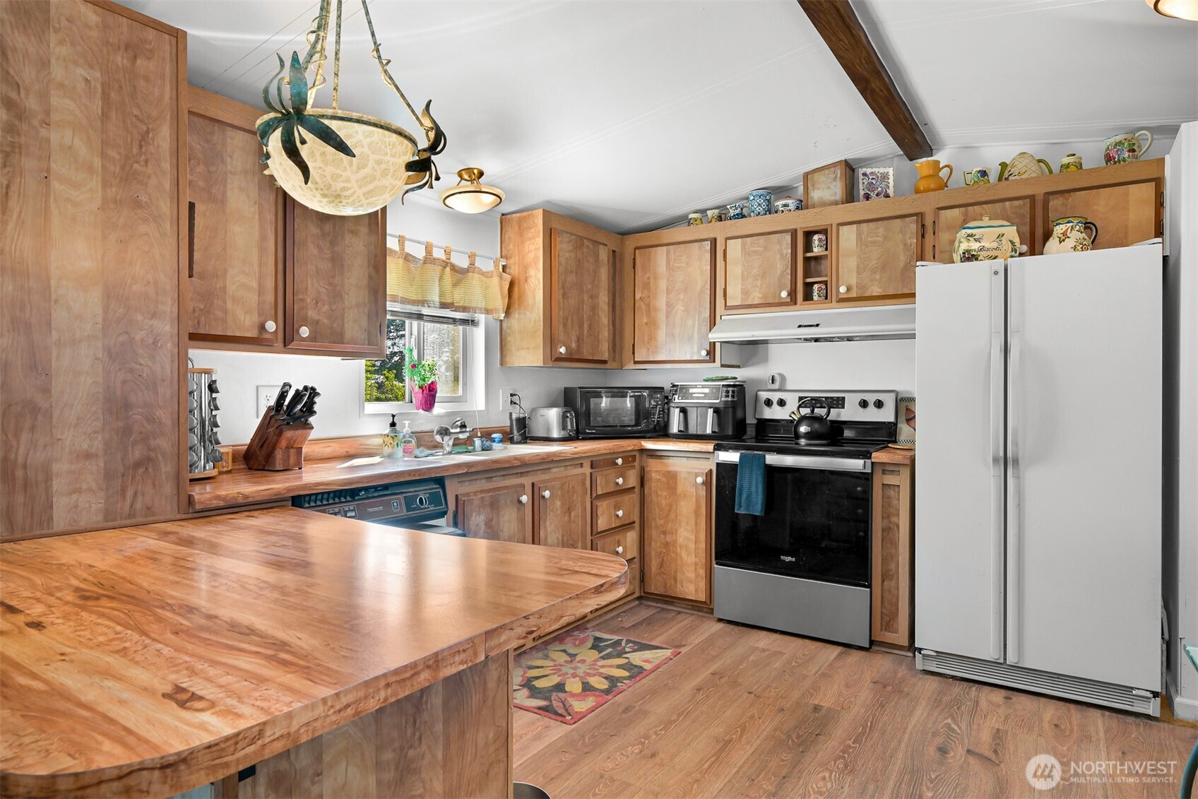 380 East Pole Road, Unit 13 Lynden, WA 98264 - Photo 9 of 30