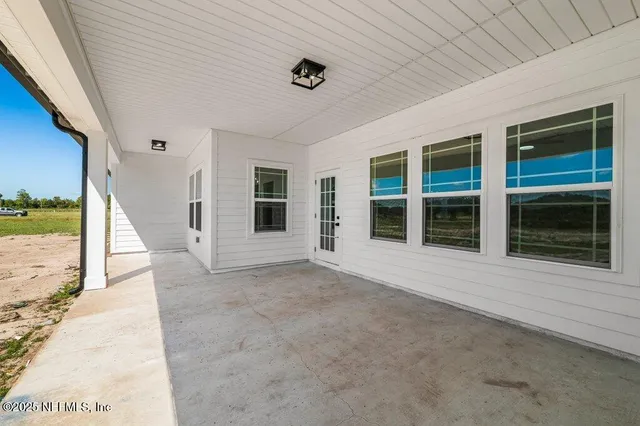 $550,000 | 10993 North Runway Circle, Glen St. Mary, FL 32040