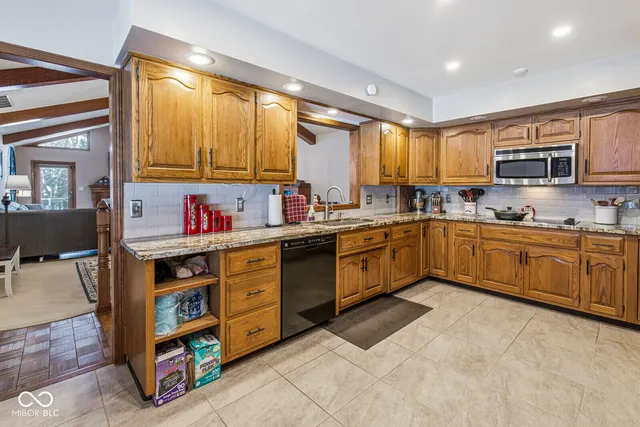 $349,900 | 206 Somerville Road, Anderson, IN 46011