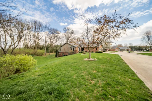 $349,900 | 206 Somerville Road, Anderson, IN 46011