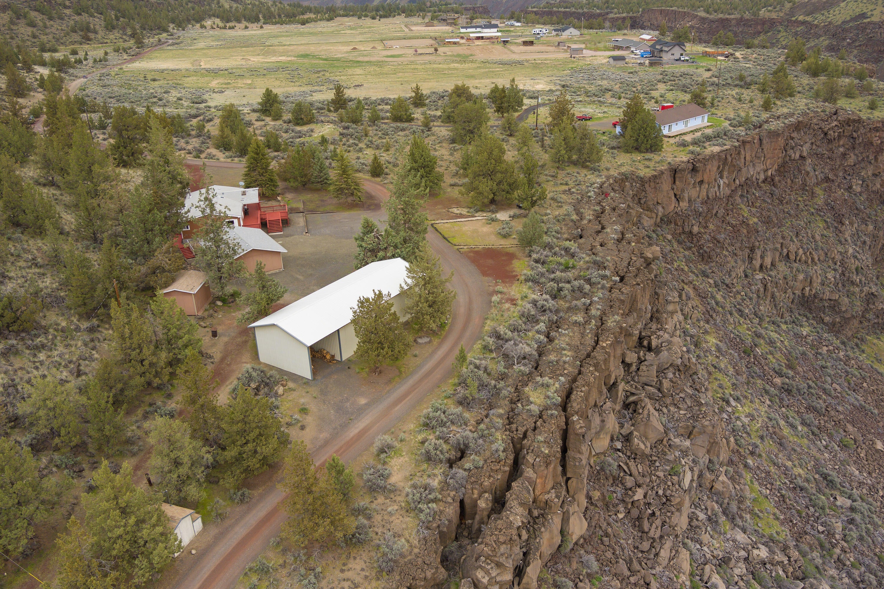 5005 Southwest Trout Road Terrebonne, OR 97760 - Photo 8 of 50 TPark_0223_050123