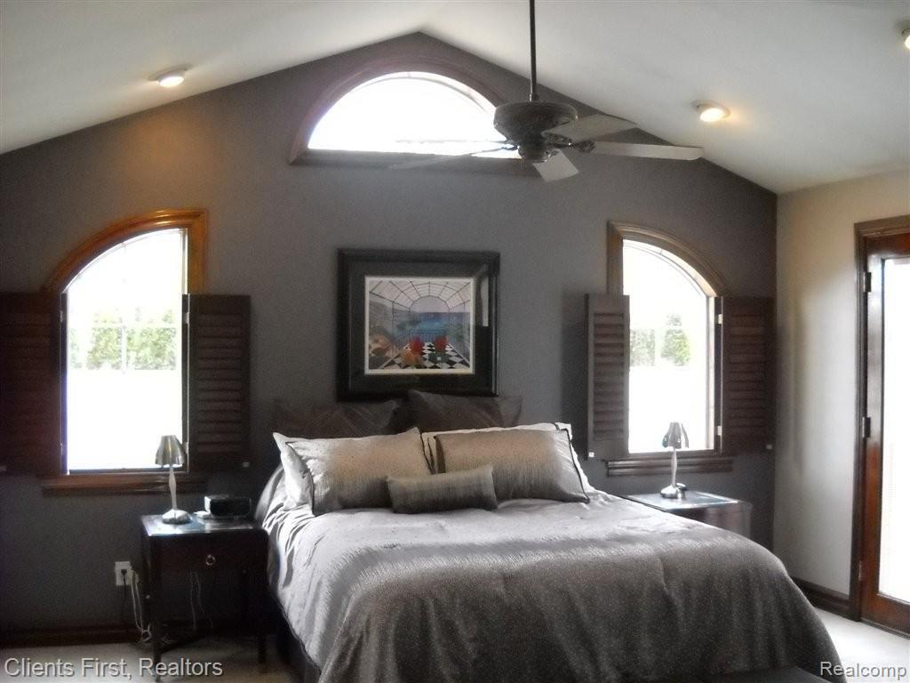 19044 Wayne Road Livonia, MI 48152 - Photo 8 of 25 master bedroom