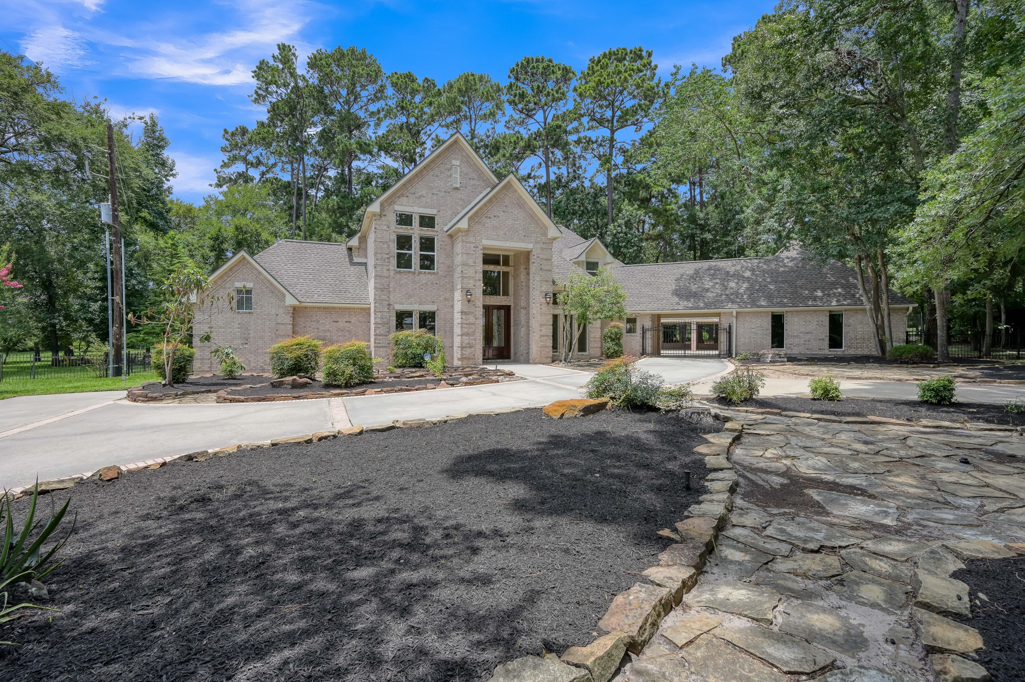 2205 Longmire Road Conroe, TX 77304 - Photo 2 of 49
