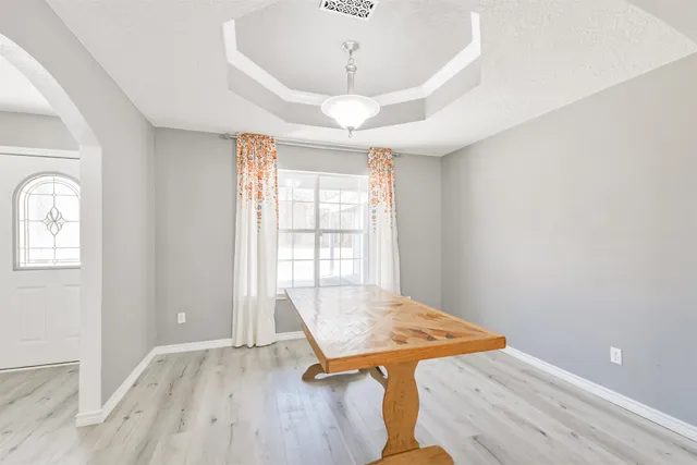 $259,993 | 1106 Jefferson Avenue, Cleveland, TX 77327