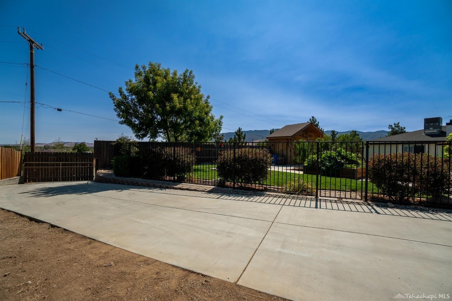21900 Mid Way Tehachapi, CA 93561 - Photo 8 of 39 Gallery Image 8