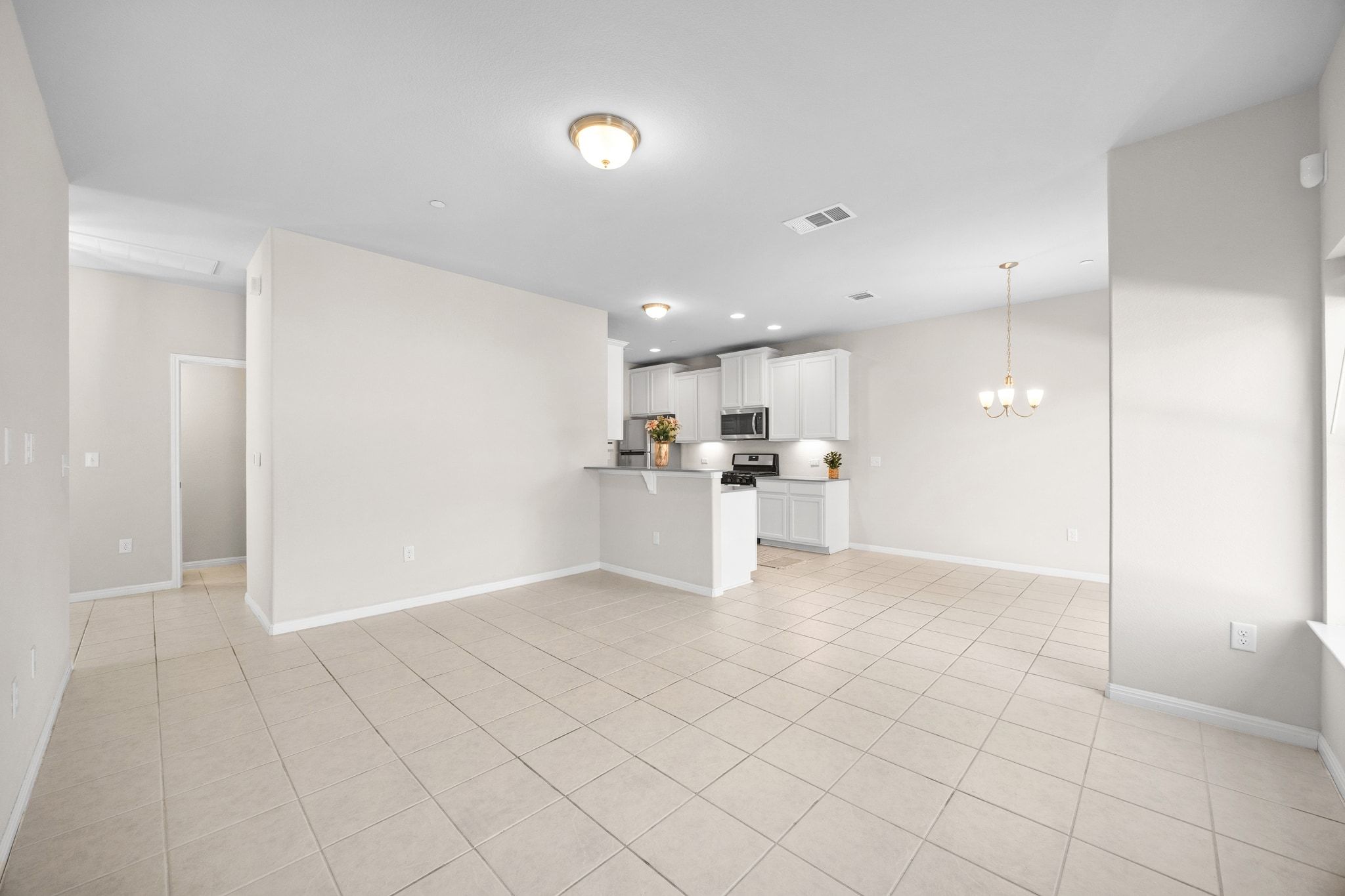 1612 Catalan Road, Unit 201 Austin, TX 78748 - Photo 5 of 35