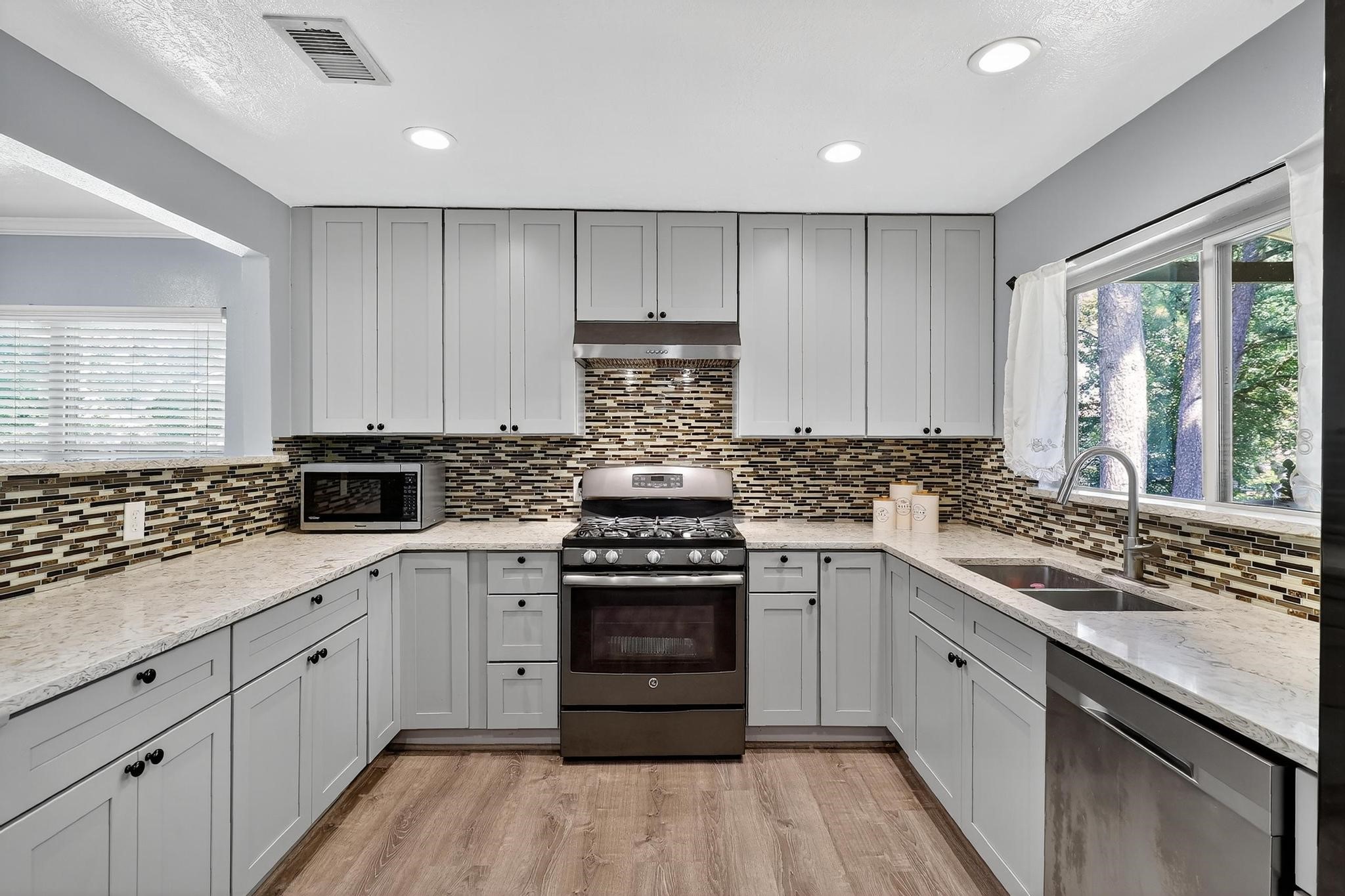 14418 Louetta Road Cypress, TX 77429 - Photo 3 of 39