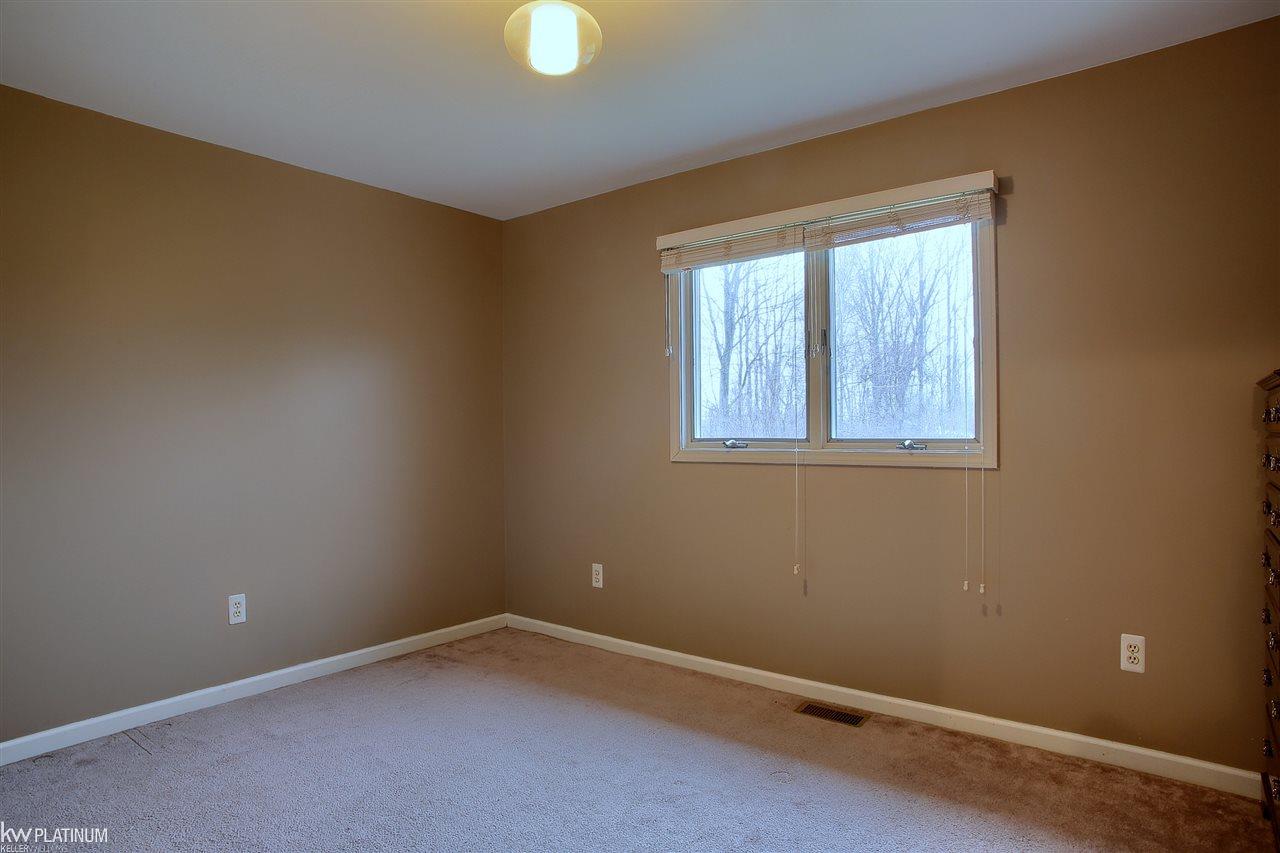 10751 Dunn Road Memphis, MI 48041 - Photo 25 of 36 31376936-24.JPG
