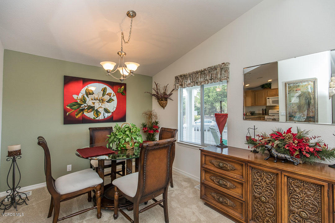 195 Tierra Rejada Road, Unit 21 Simi Valley, CA 93065 - Photo 14 of 32 195 Tierra Rejada Road, Spc. 21 -8