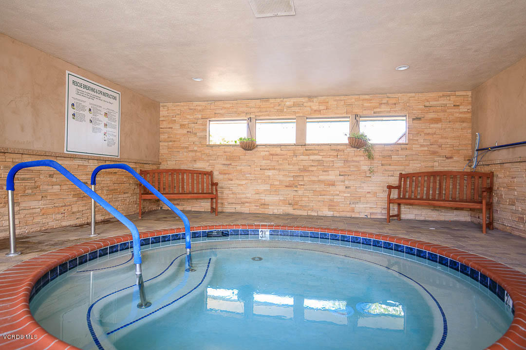 195 Tierra Rejada Road, Unit 21 Simi Valley, CA 93065 - Photo 29 of 32 195 Tierra Rejada Road, Spc. 21 -31