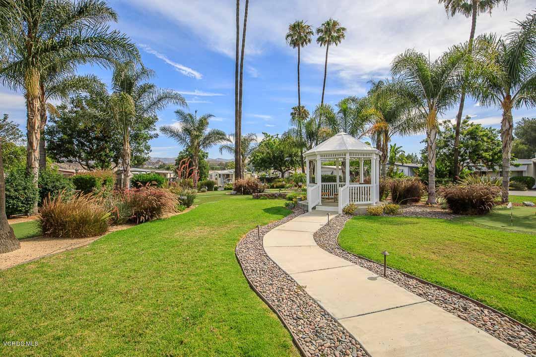 195 Tierra Rejada Road, Unit 21 Simi Valley, CA 93065 - Photo 30 of 32 195 Tierra Rejada Road, Spc. 21 -25