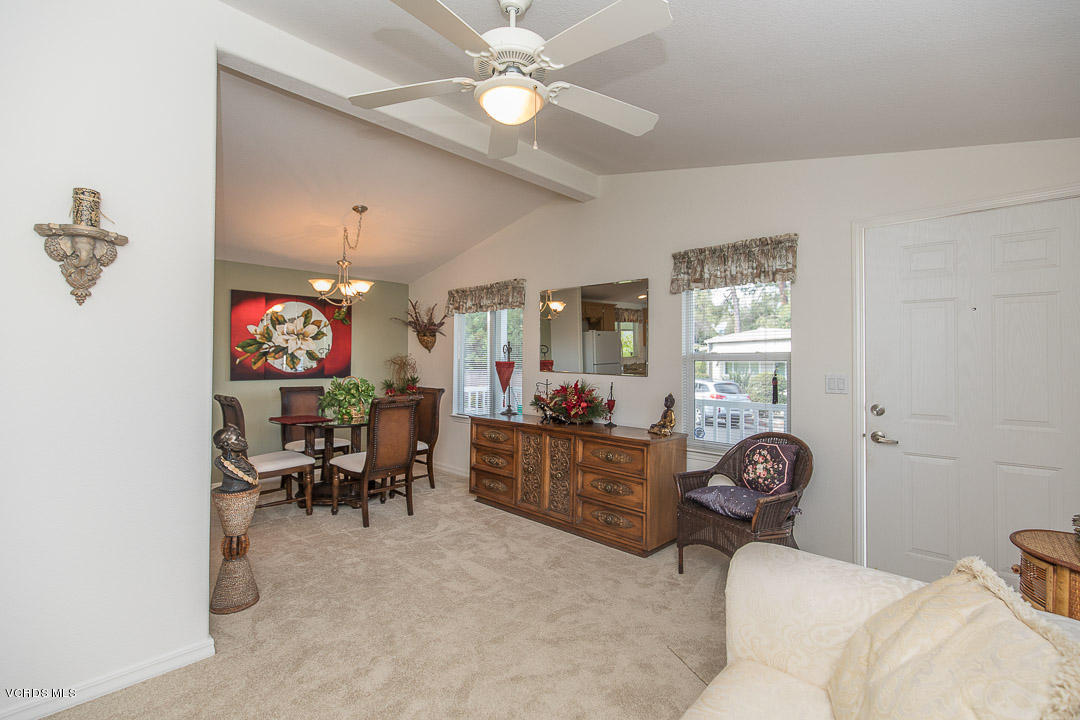 195 Tierra Rejada Road, Unit 21 Simi Valley, CA 93065 - Photo 8 of 32 195 Tierra Rejada Road, Spc. 21 -7