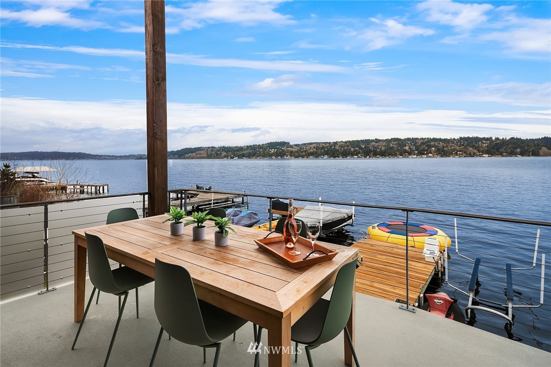 10718 Riviera Place Northeast Seattle, WA 98125 - Photo 27 of 29 Gallery Image 27